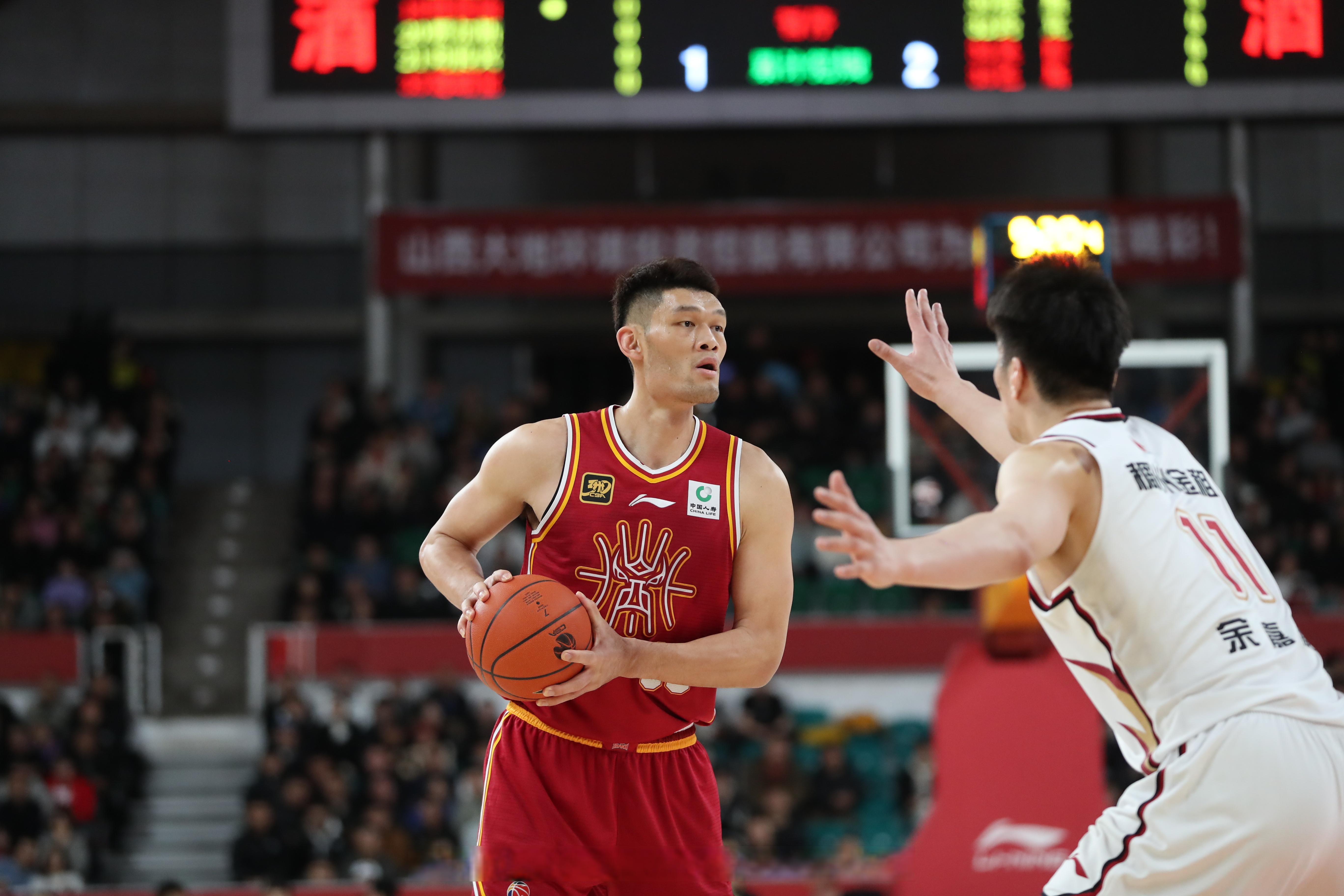 浙江男篮击败山西队，雄踞积分榜首